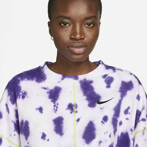 Hoodies & Sweatshirts Women's Nike Sportswear Oversized Fleece Tie-Dye Crewneck Sweatshirt 5 Hoodies & Sweatshirts Women's Nike Sportswear Oversized Fleece Tie-Dye Crewneck Sweatshirt - Image 3